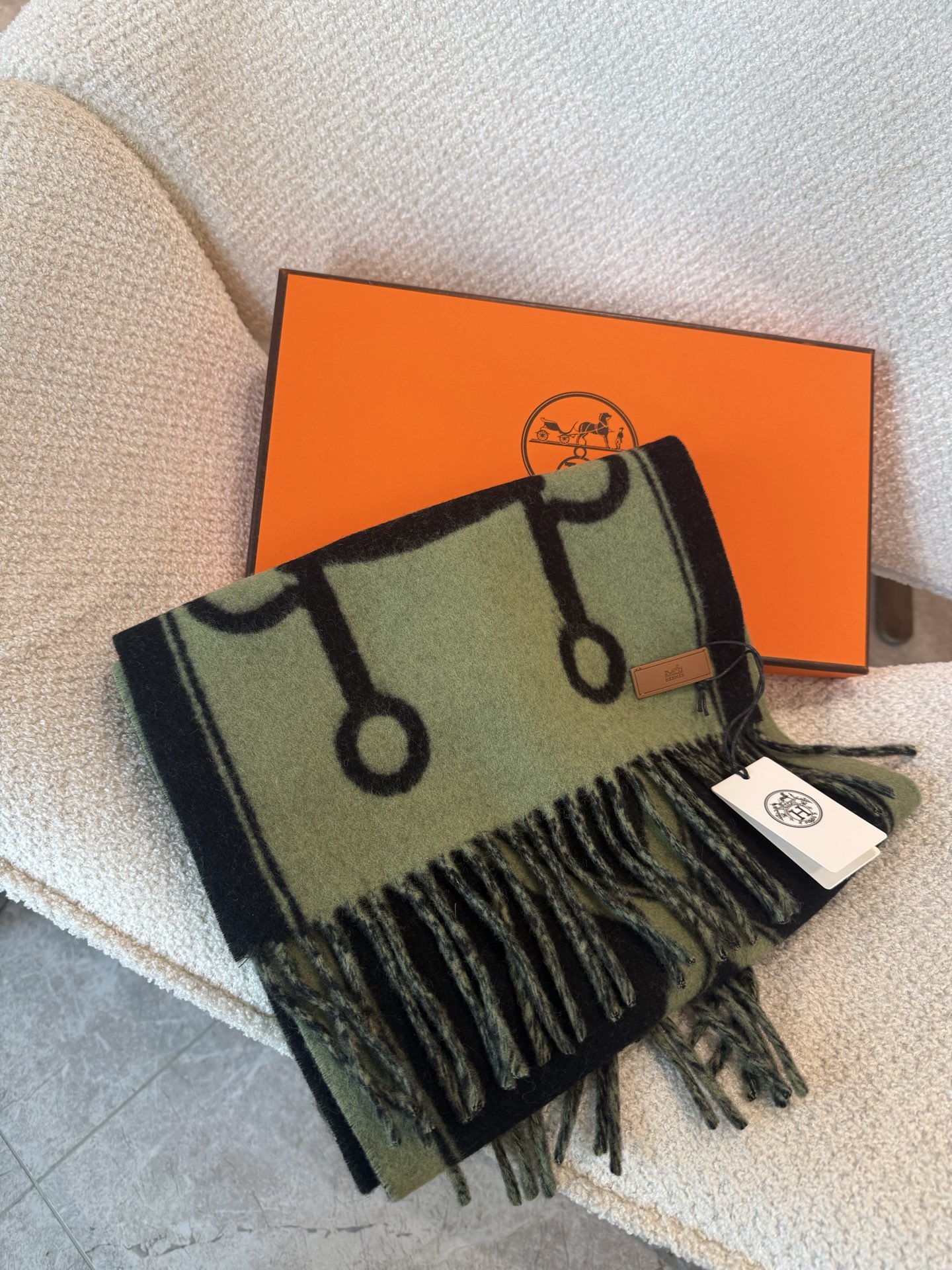 Scarf - view 2