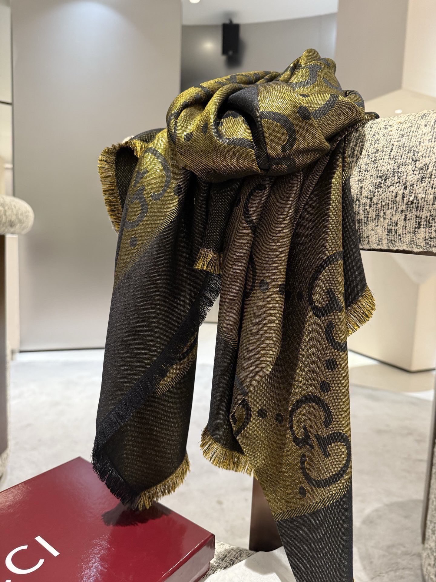 Gucci Shawl - view 8