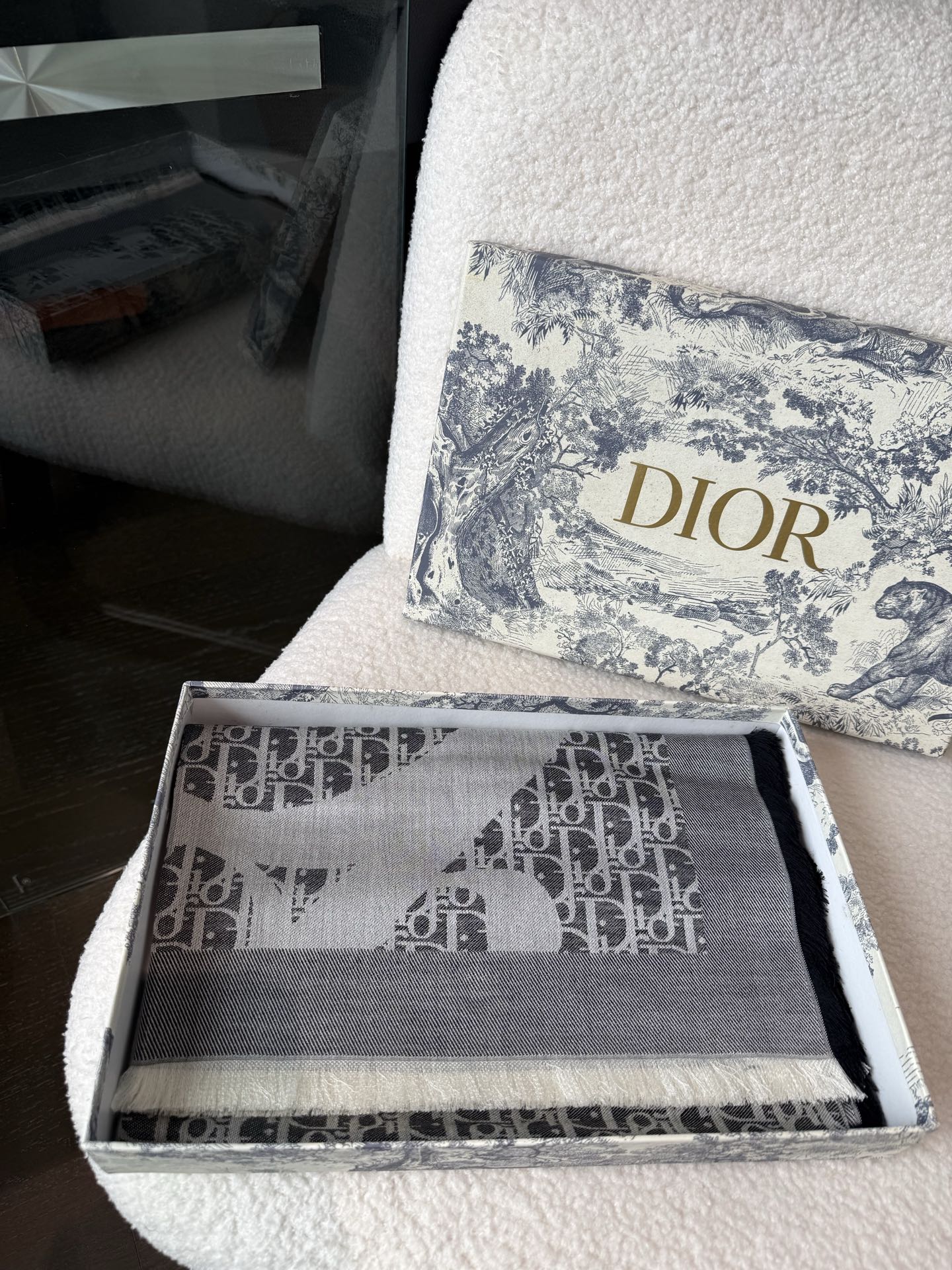 Dior Shawl - view 2