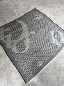 Dior Shawl - view 8