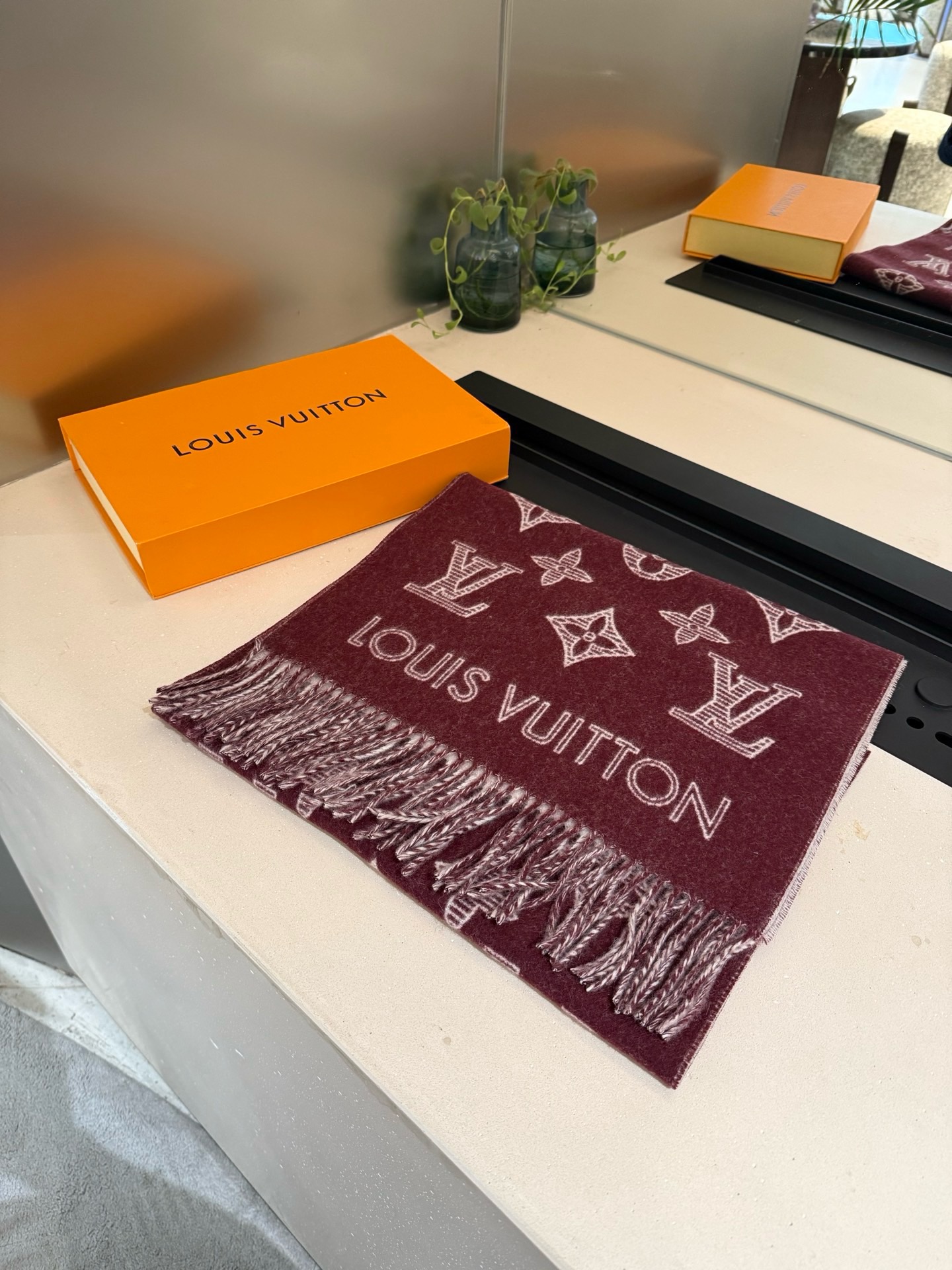 Scarf - view 3