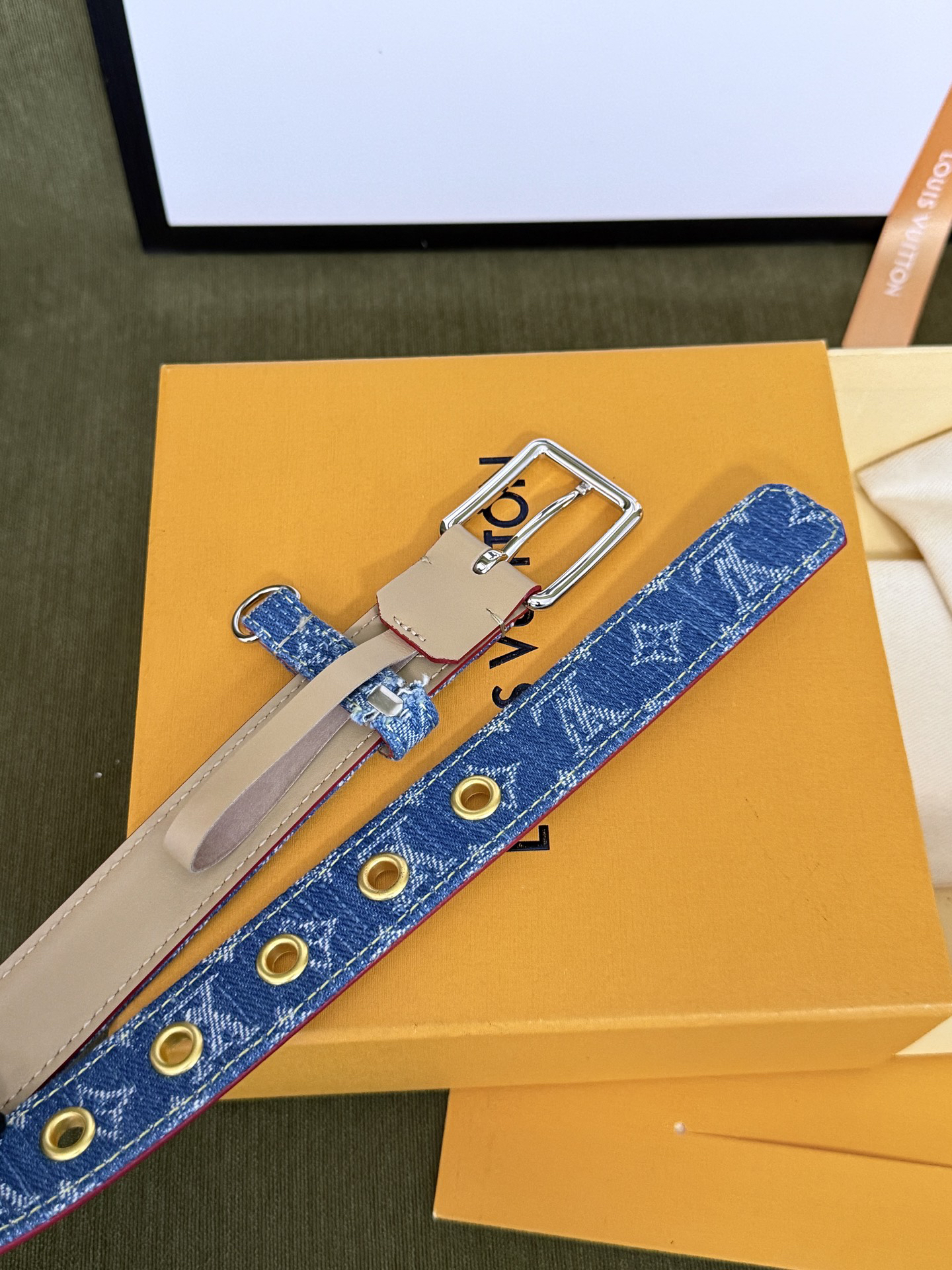 Belt - view 6