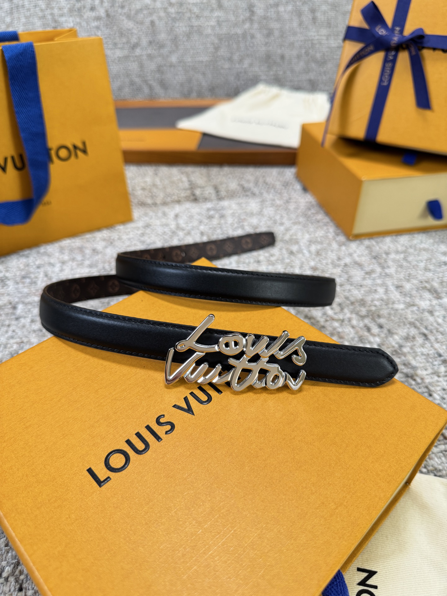 Louis Vuitton Belt - view 1