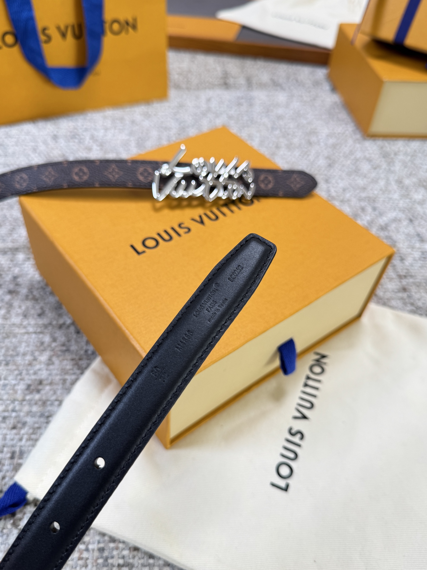 Louis Vuitton Belt - view 7
