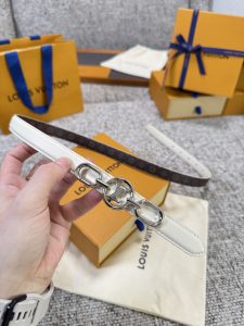 Louis Vuitton Belt - view 2