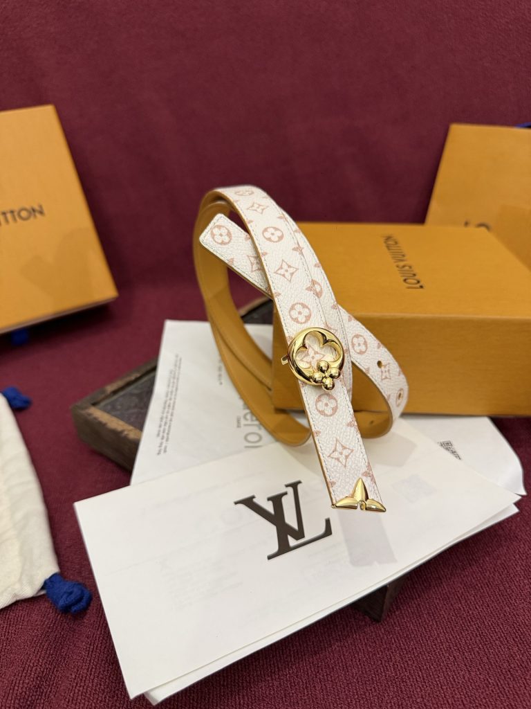 Louis Vuitton Belt - view 1