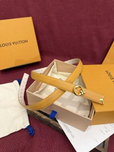 Louis Vuitton Belt - view 6