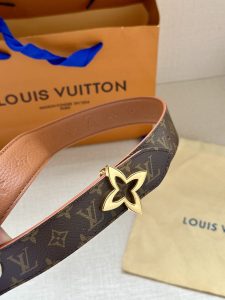Louis Vuitton Belt - view 2