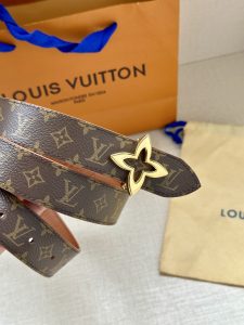 Louis Vuitton Belt - view 3