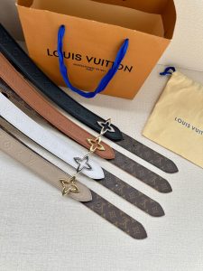 Louis Vuitton Belt - view 9
