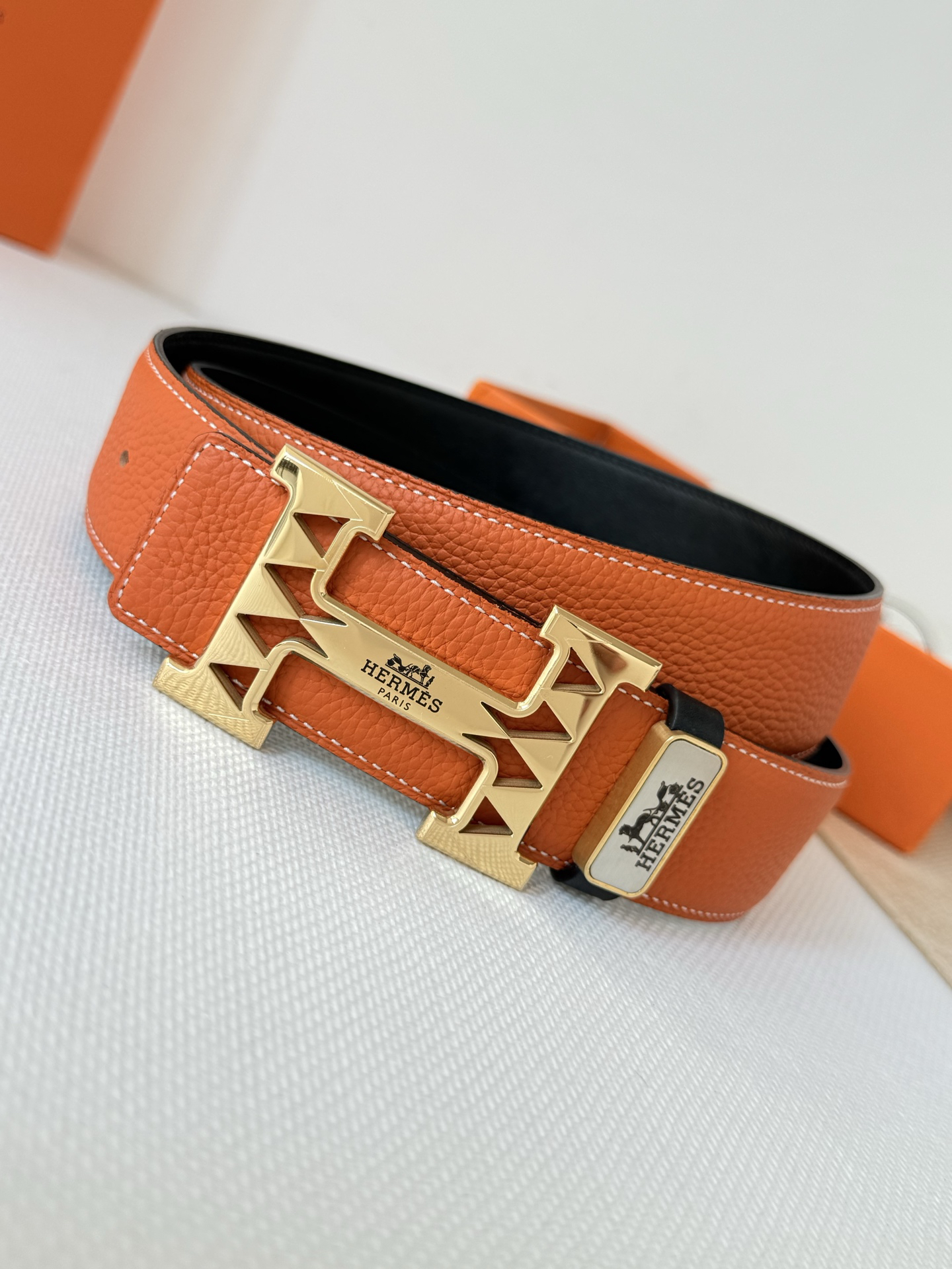 Hermès Belt - view 1