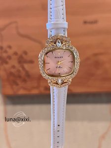 Watch - view 3