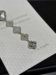 Van Cleef & Arpels Bracelet - view 8