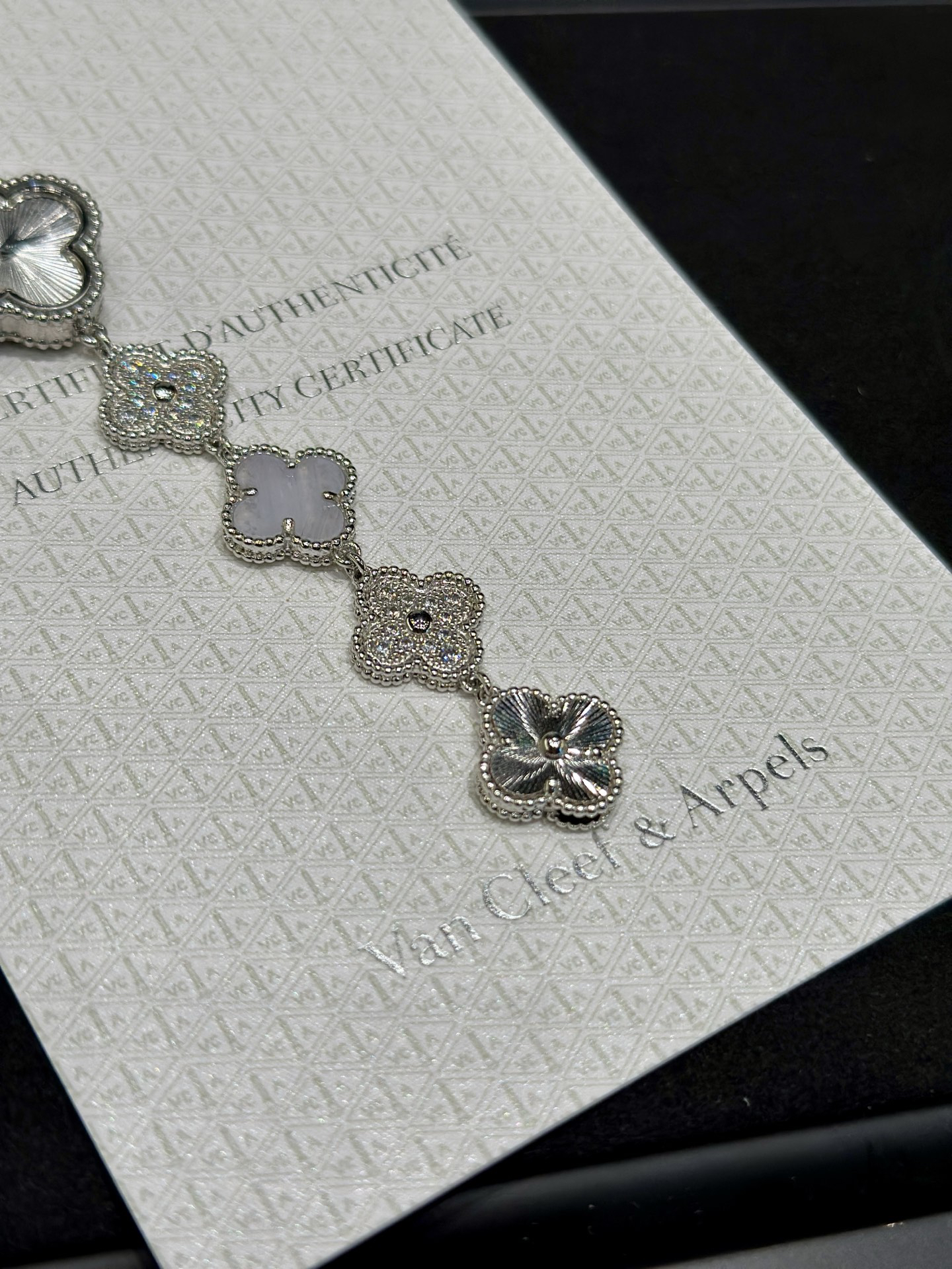 Van Cleef & Arpels Bracelet - view 8