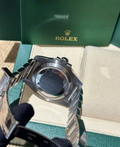 Watch - view 4