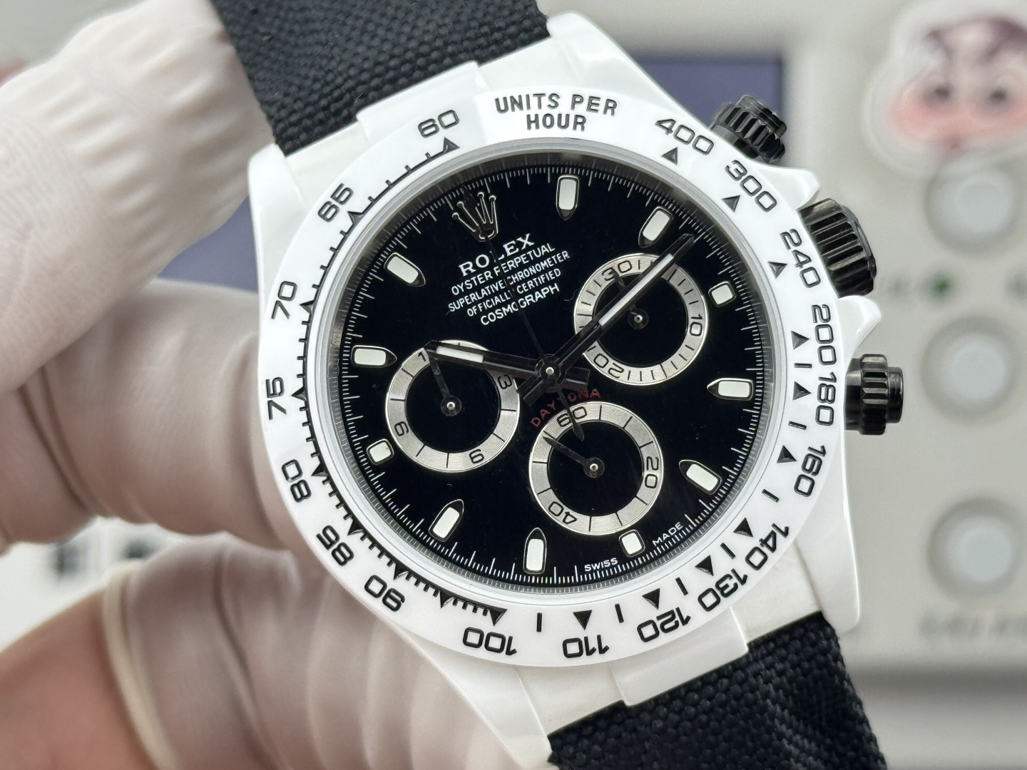 Watch - view 5