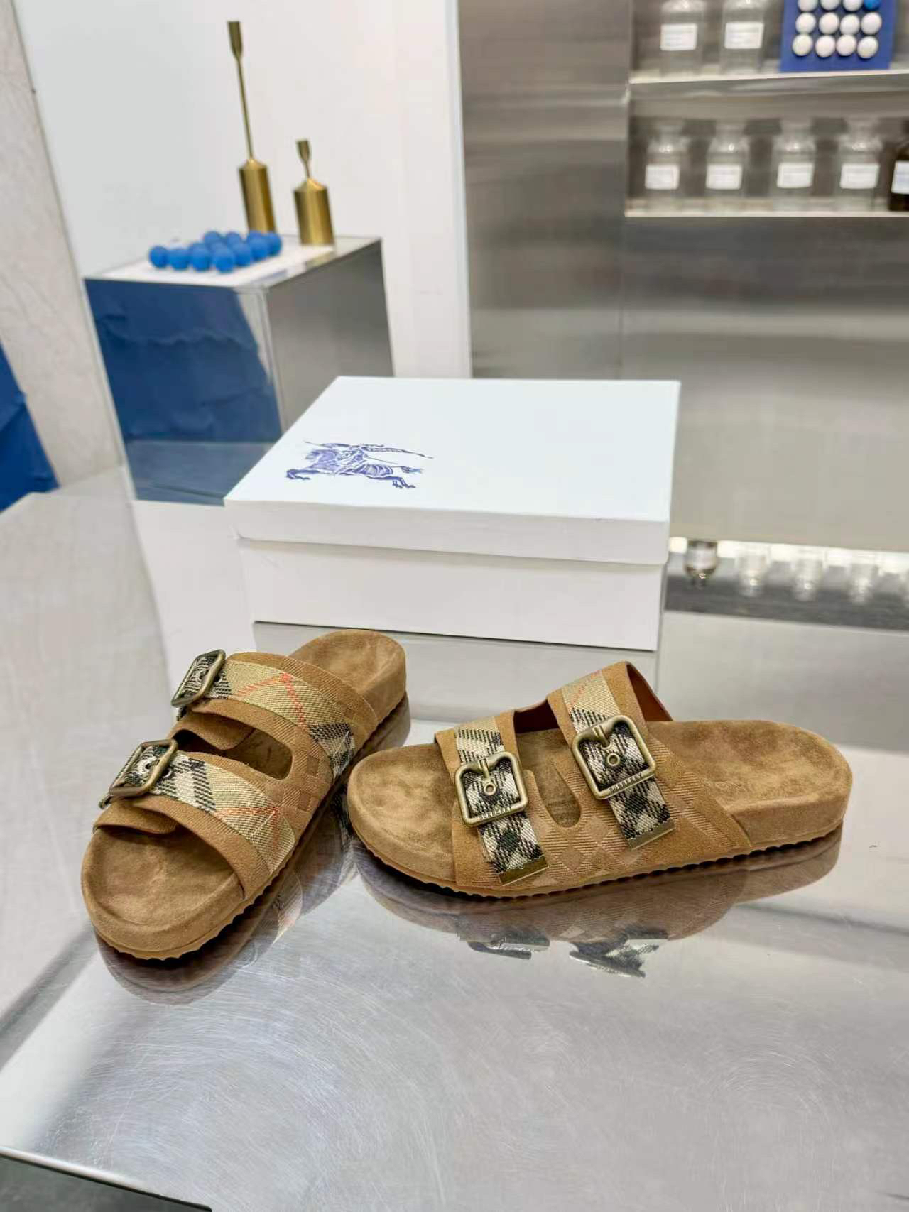 Burberry Slides - view 4