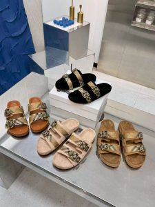 Burberry Slides - view 9