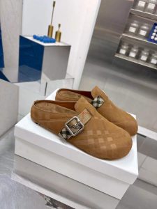 Burberry Slides - view 3