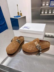 Burberry Slides - view 5