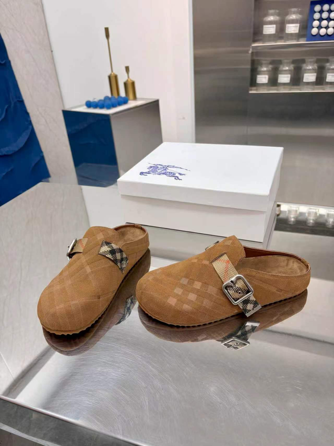 Burberry Slides - view 5