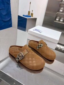 Burberry Slides - view 6