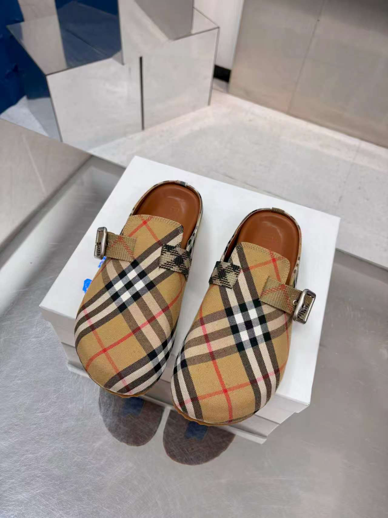 Burberry Slides - view 5