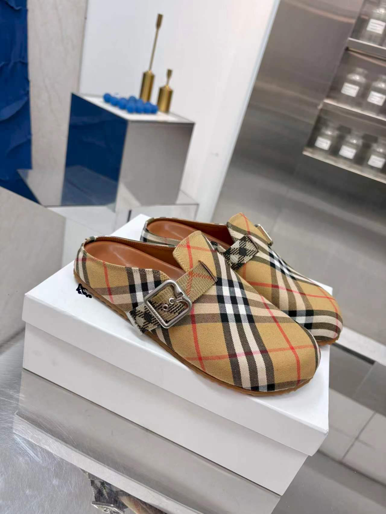 Burberry Slides - view 6