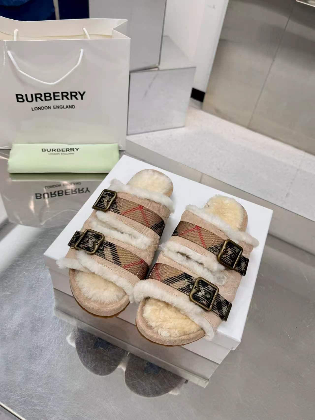 Burberry Slides - view 6