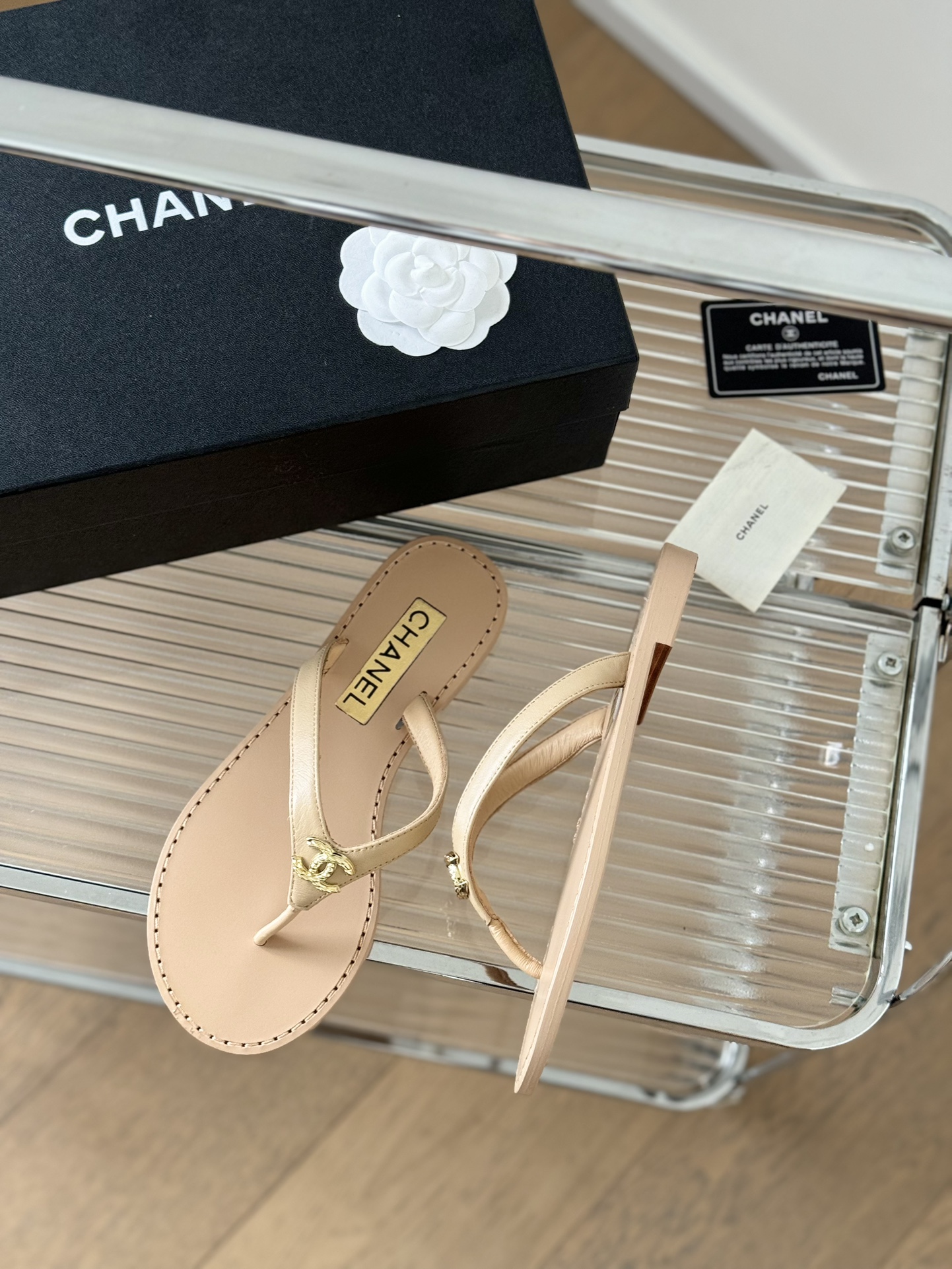 Chanel Slides - view 3
