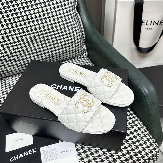 Chanel Slides - view 2