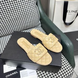 Chanel Slides - view 2