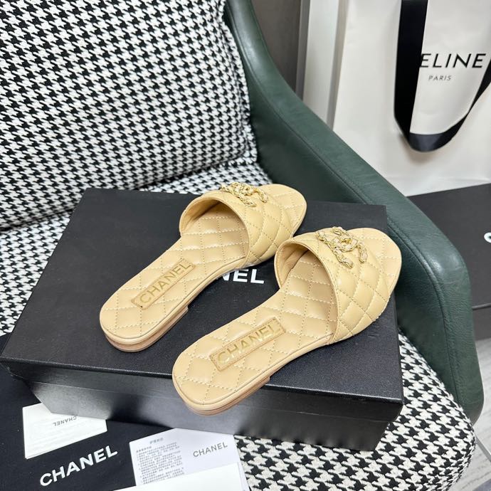 Chanel Slides - view 7