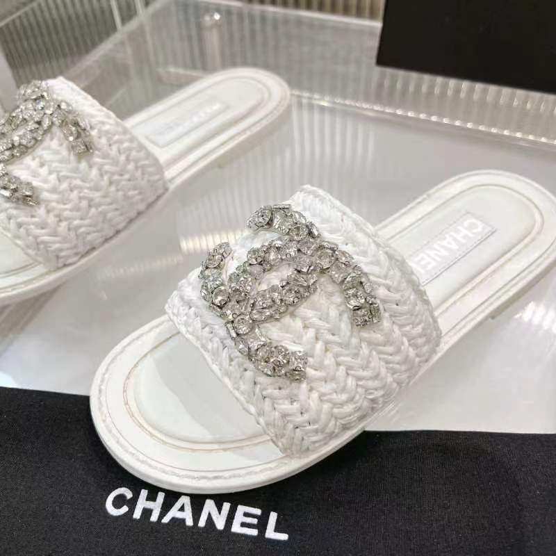 Chanel Slides - view 6