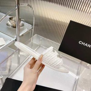Chanel Slides - view 8