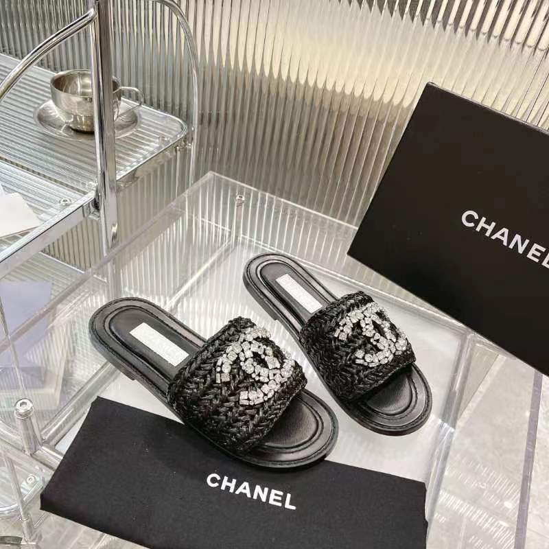 Chanel Slides - view 1