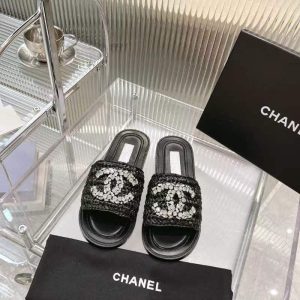 Chanel Slides - view 2