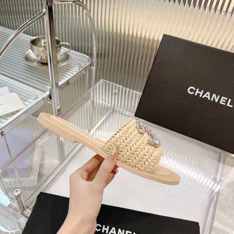 Chanel Slides - view 7