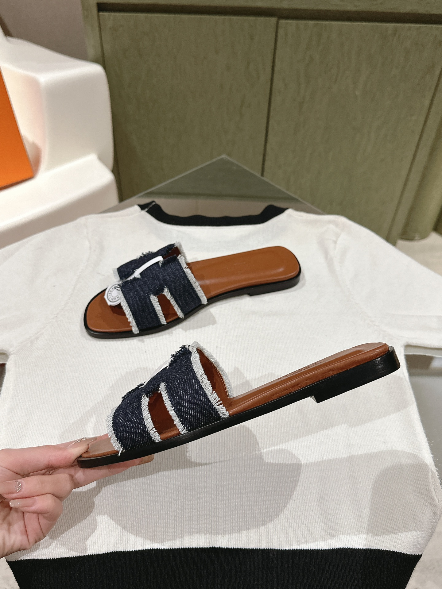 Hermès Slides - view 2
