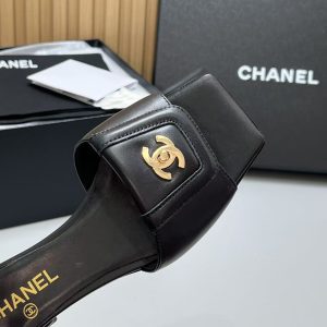 Chanel Slides - view 7