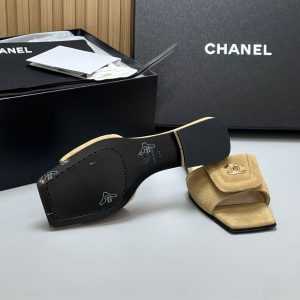 Chanel Slides - view 9