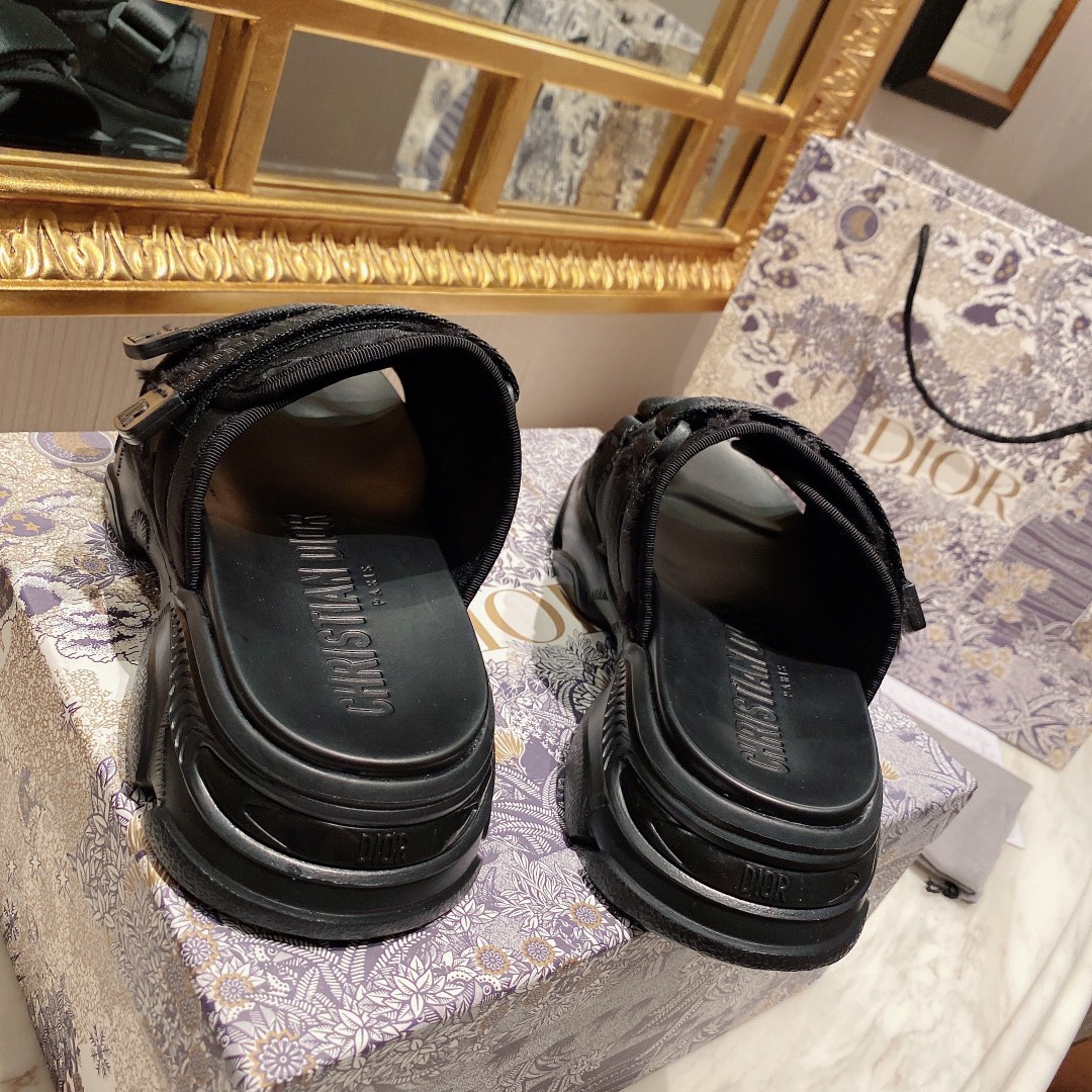 Sandals - view 4