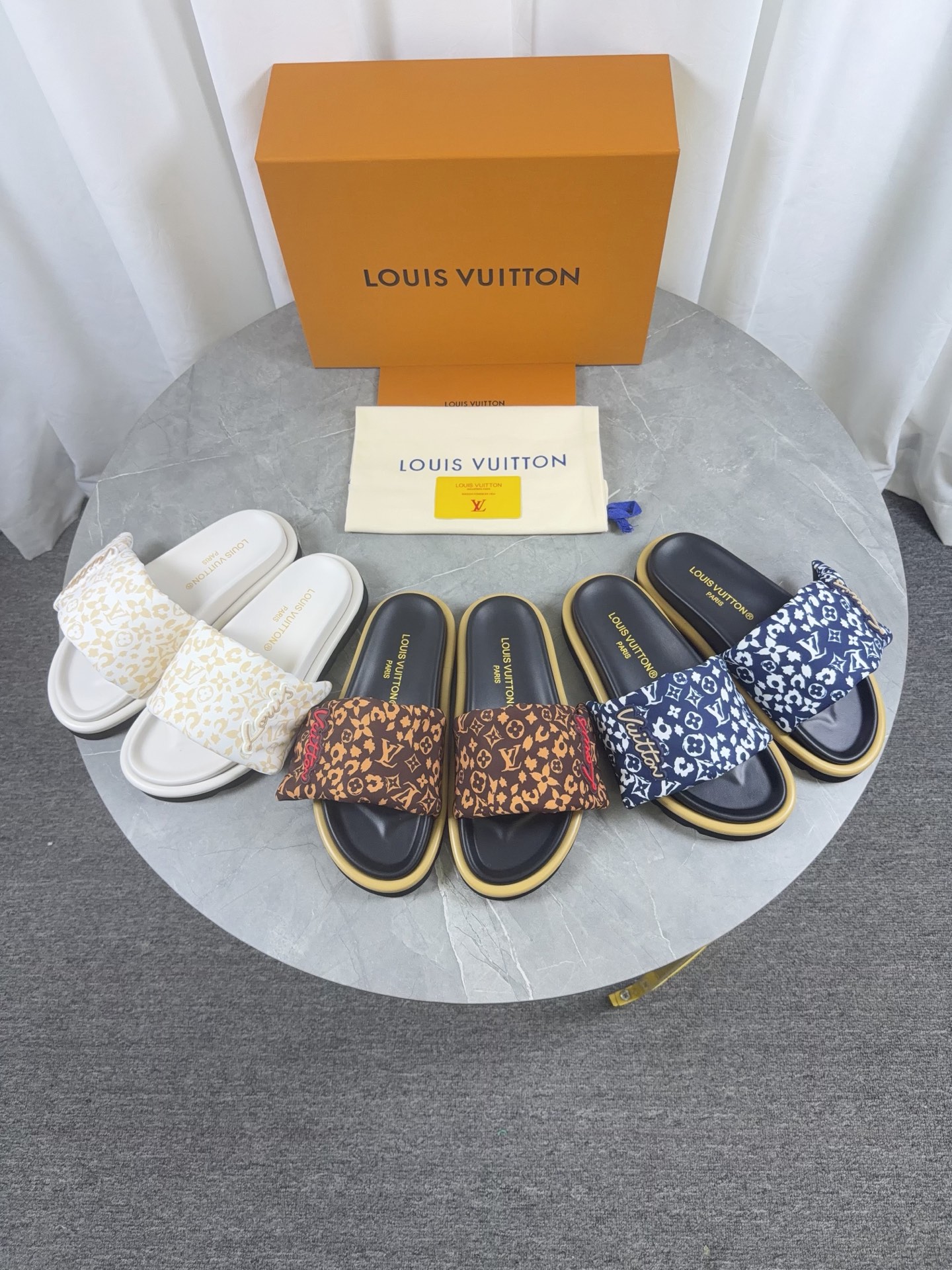 Louis Vuitton Slides - view 1