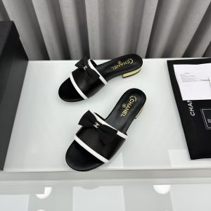 Chanel Slides - view 5