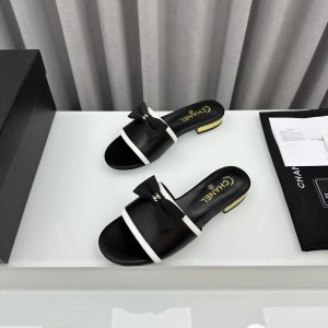 Chanel Slides - view 7