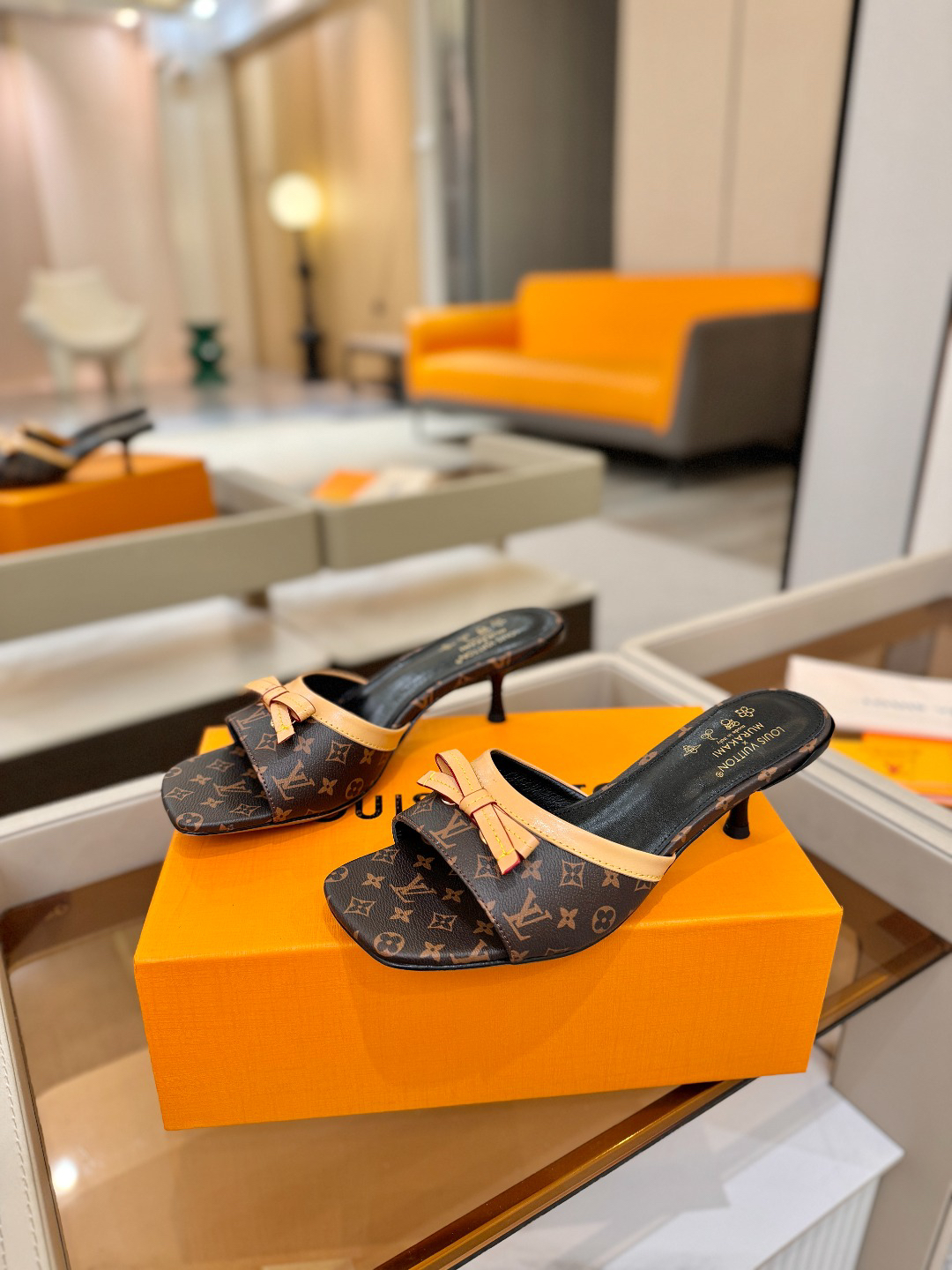 Louis Vuitton Slides - view 3