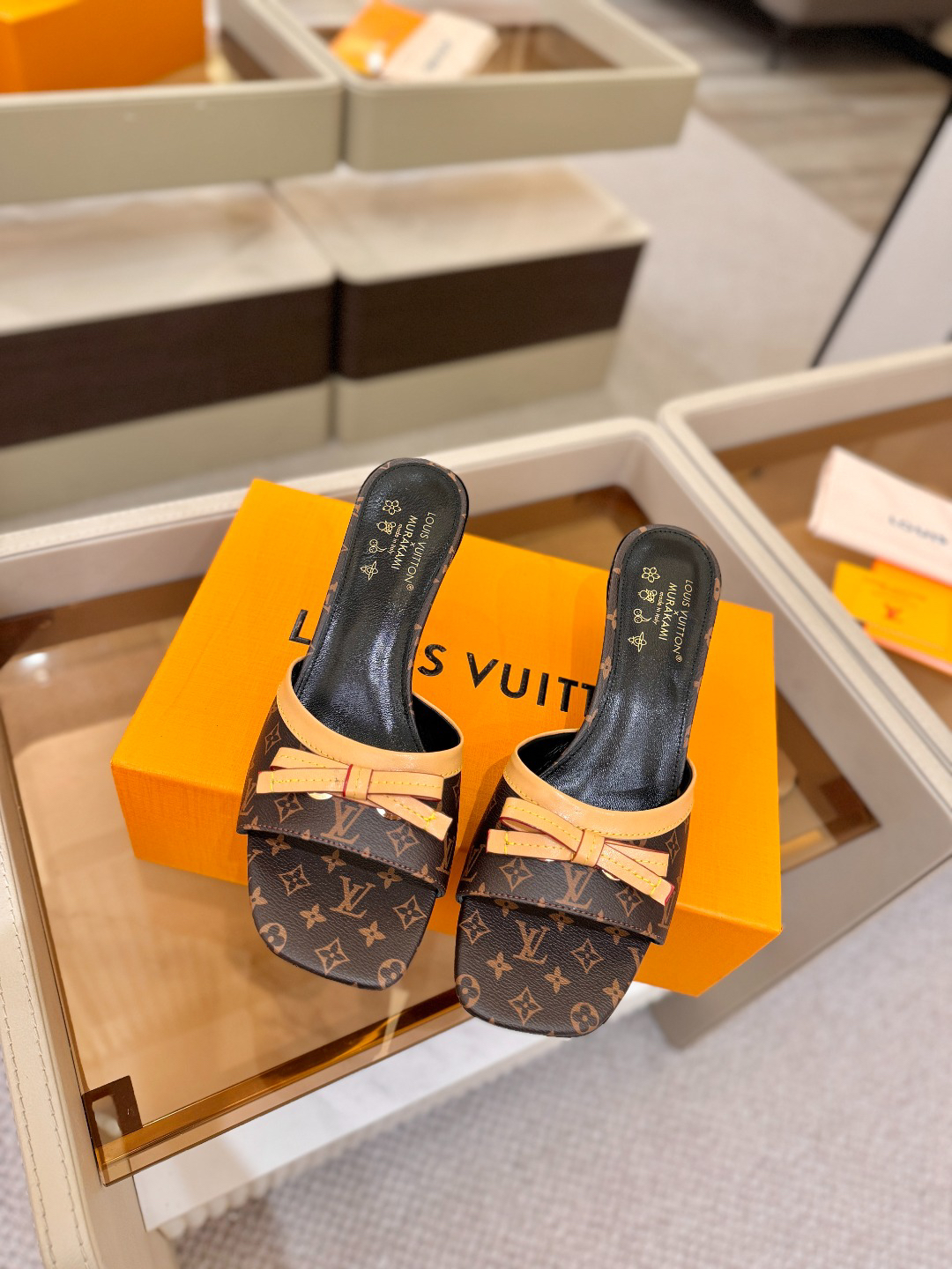 Louis Vuitton Slides - view 4