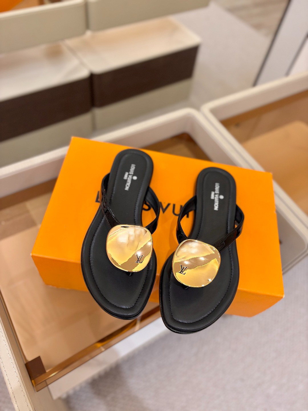 Louis Vuitton Slides - view 4