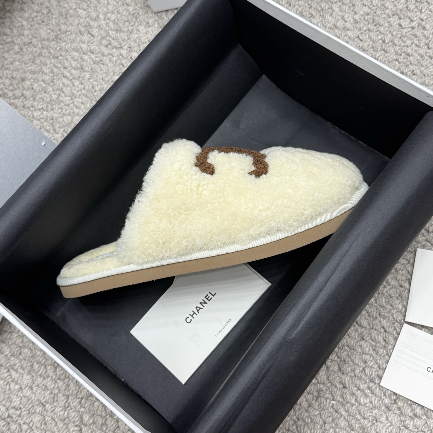Celine Slides - view 8