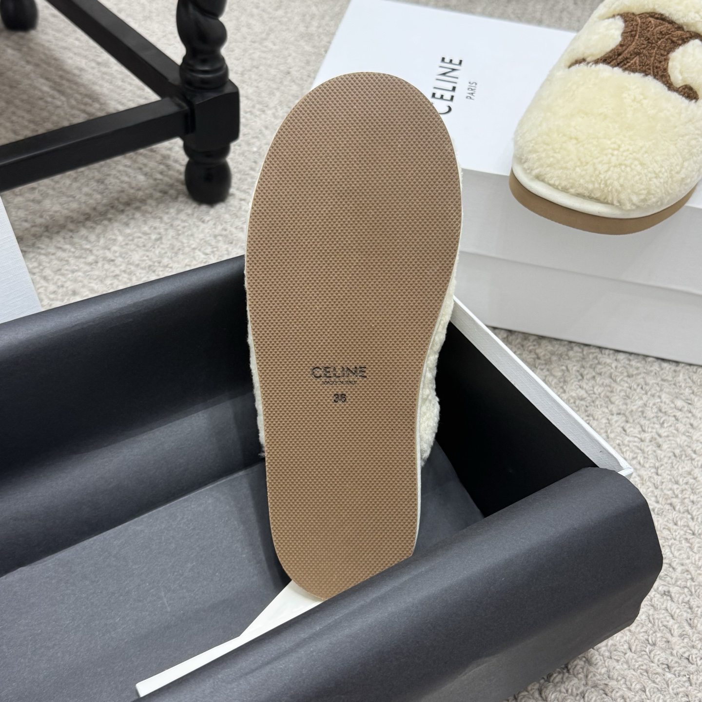 Celine Slides - view 9